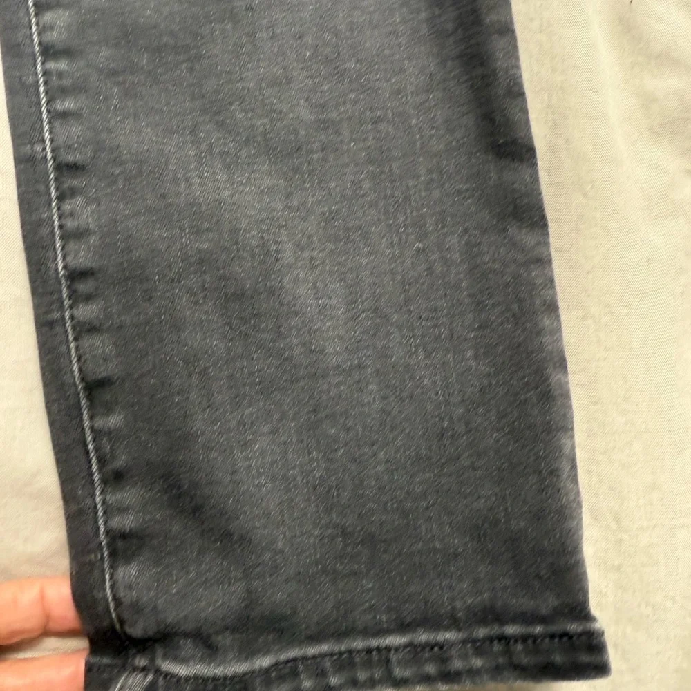 Ag Los Angeles black jeans . Size 29 - Picture 3 of 4